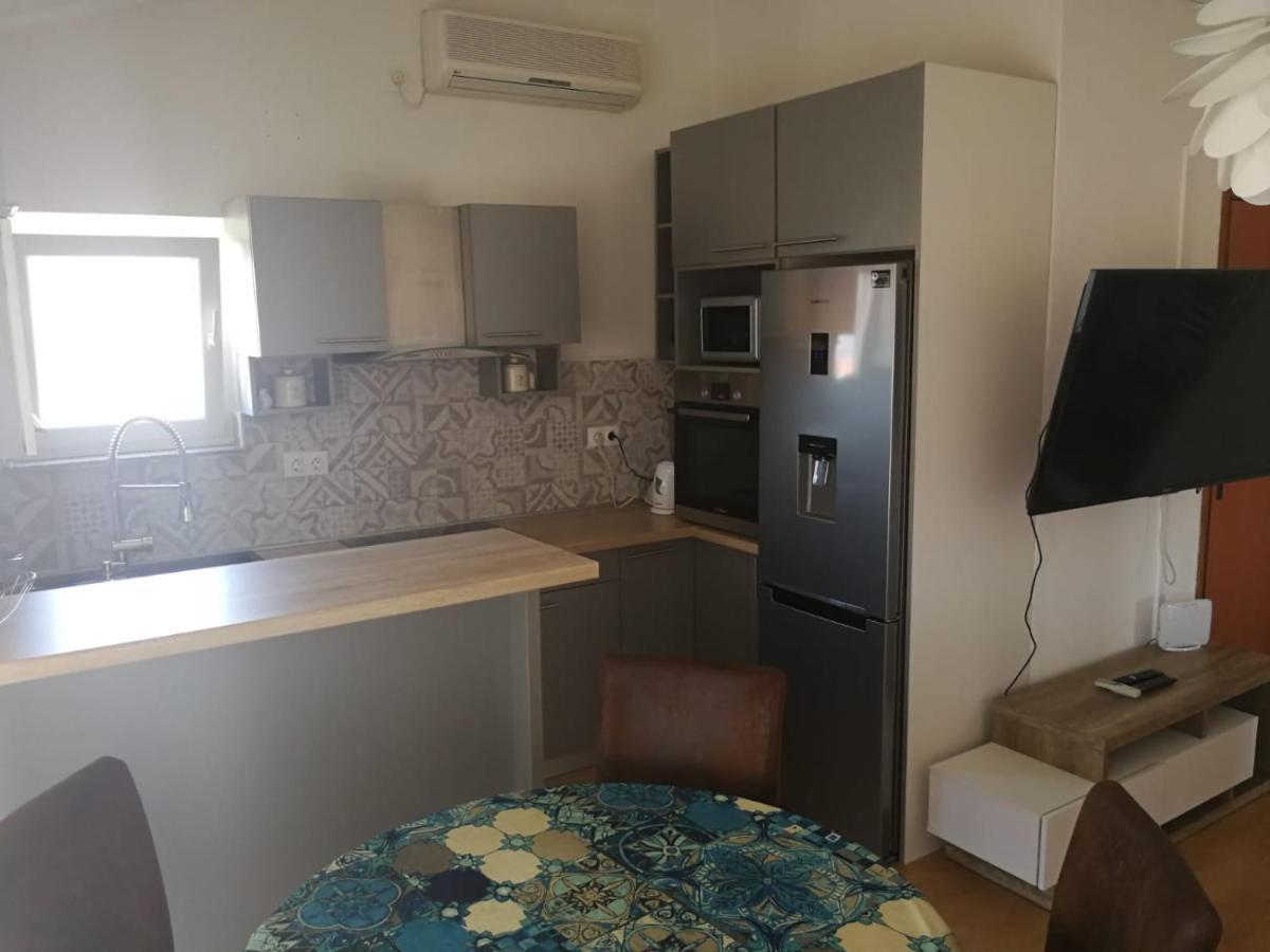 Apartmani Nea Biograd Na Moru Luaran gambar