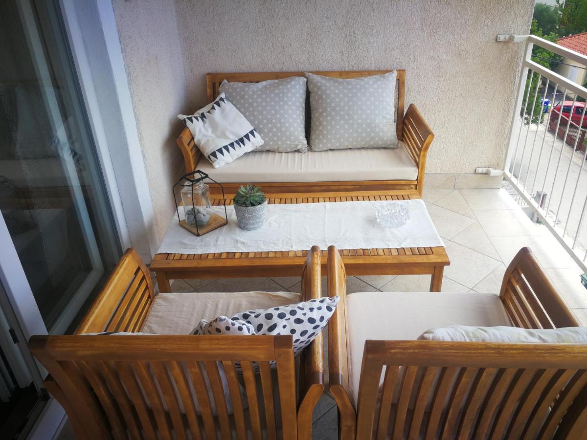 Apartmani Nea Biograd Na Moru Luaran gambar