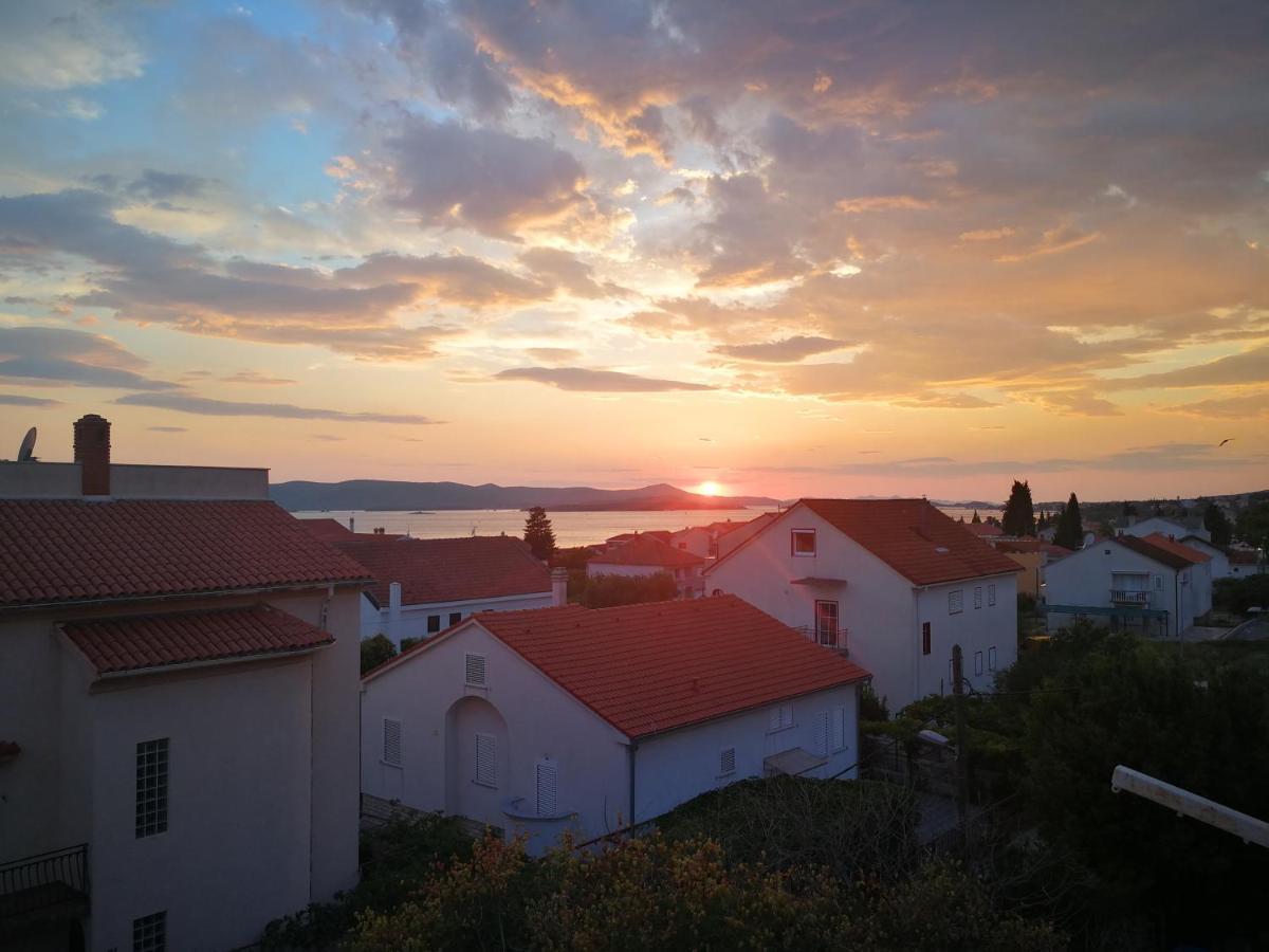 Apartmani Nea Biograd Na Moru Luaran gambar